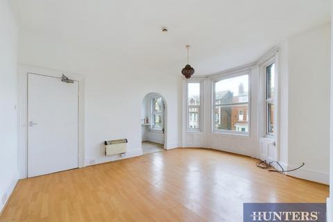 Studio to rent, Wellington Road, Bridlington, YO15 2BG