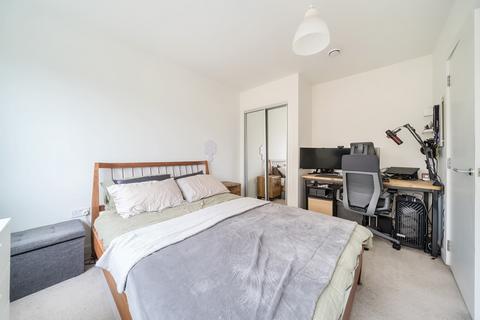 1 bedroom apartment for sale, Kenneth Way, London