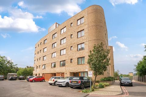 1 bedroom apartment for sale, Kenneth Way, London