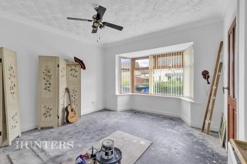 16 Ashbrook Crescent, Rochdale, OL12 9AJ
