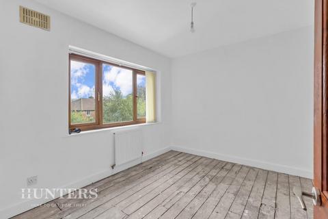 16 Ashbrook Crescent, Rochdale, OL12 9AJ
