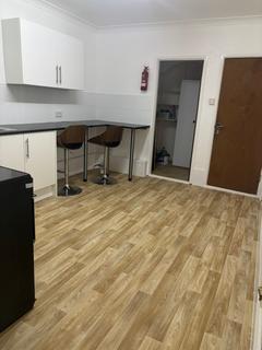 3 bedroom flat to rent, Mansel Street, Swansea SA1