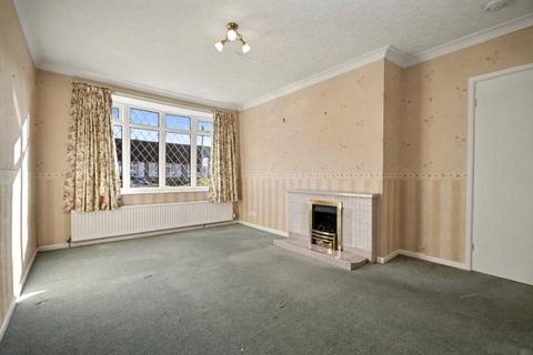 2 bedroom bungalow for sale, Coleridge Crescent, Wrenthorpe, Wakefield, West Yorkshire