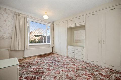 2 bedroom bungalow for sale, Coleridge Crescent, Wrenthorpe, Wakefield, West Yorkshire