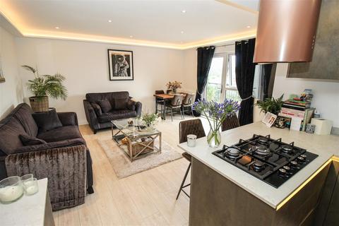 2 bedroom flat for sale, 1307 - 1321London Road, Leigh-On-Sea