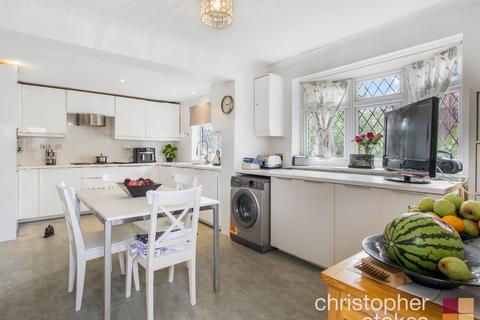 undefined, Elderbek Close, Cheshunt, Hertfordshire, EN7 6HT
