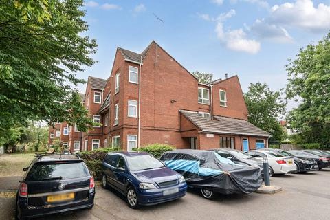 60 Hanger View Way, London, W3 0EY