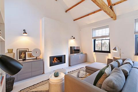2 bedroom flat to rent, Cadogan Square, London SW1X