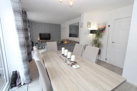 3 bedroom detached house for sale, Scotts Green Close, Dudley DY1