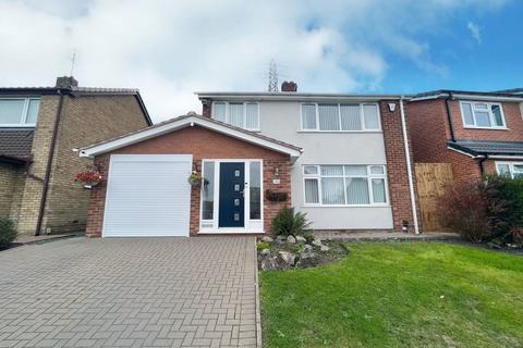 3 bedroom detached house for sale, Scotts Green Close, Dudley DY1