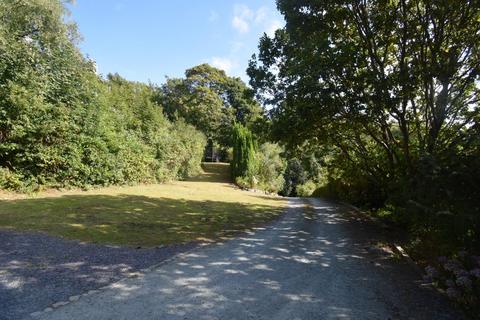 undefined, Penrhyndeudraeth