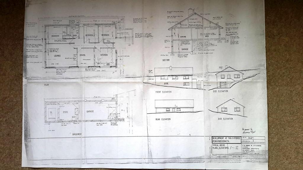 2. Plots 1 & 2 house layouts.jpg