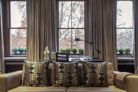 2 bedroom flat to rent, Cadogan Square, London SW1X