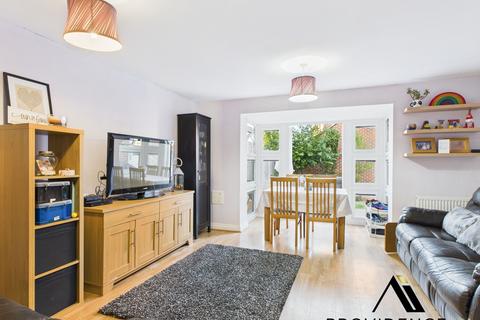 73 Carter Drive, Basingstoke, RG24 9UL