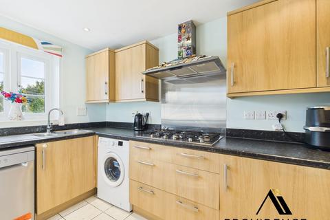 73 Carter Drive, Basingstoke, RG24 9UL
