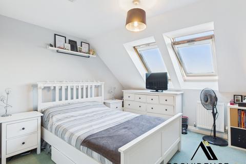 73 Carter Drive, Basingstoke, RG24 9UL