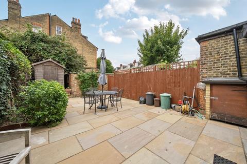 2 bedroom flat for sale, Bedford Hill, Balham, London, SW12