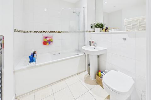 undefined, Leaden Hill, Coulsdon CR5