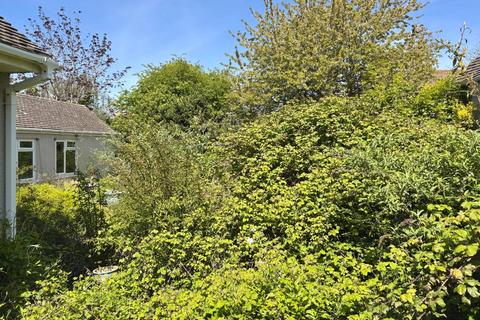 2 bedroom detached bungalow for sale, Craven Walk, Penarth