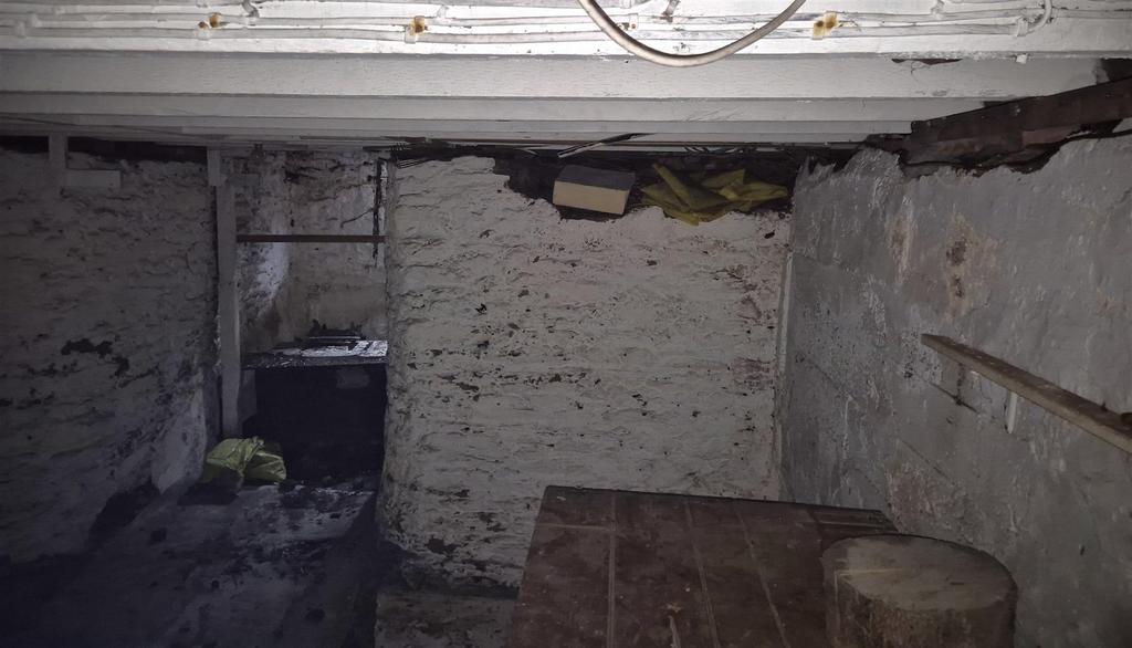 Basement (2).jpg