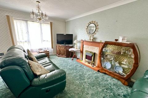 2 bedroom flat for sale, Shirburn Road, Torquay, TQ1 4JN