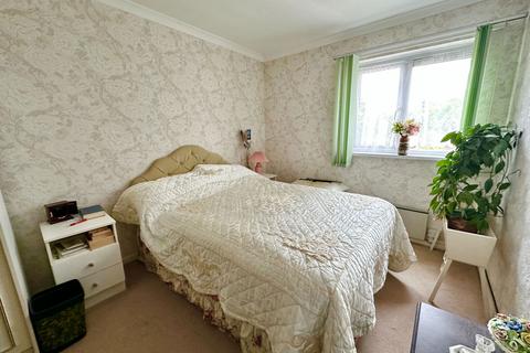2 bedroom flat for sale, Shirburn Road, Torquay, TQ1 4JN
