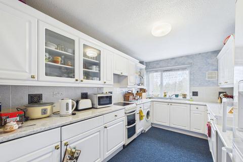 2 bedroom flat for sale, Shirburn Road, Torquay