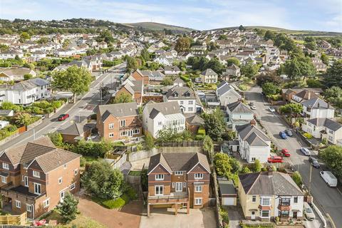 Cimla Court, Neath
