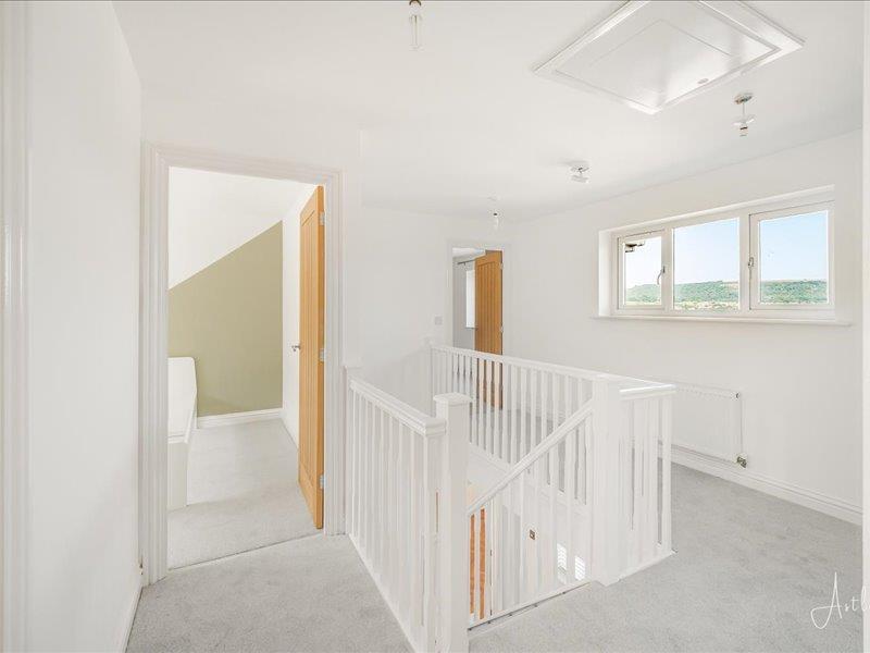 2nd floor landing
