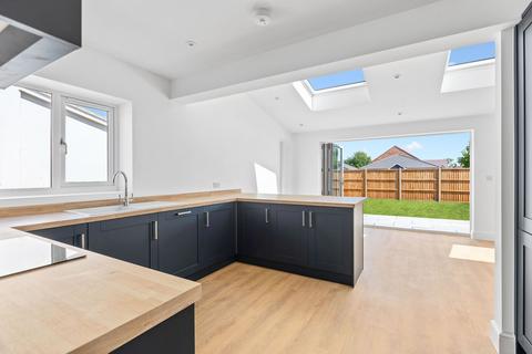 3 bedroom semi-detached house for sale, Broad Street, Shefford SG17
