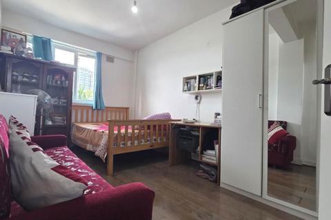 2 bedroom flat for sale, Jarman House, Whitechapel, E1