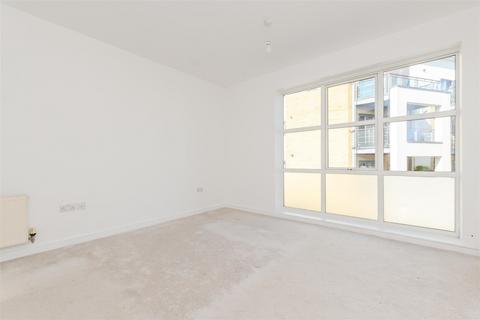 3 bedroom end of terrace house for sale, Courtyard Mews, Greenhithe DA9