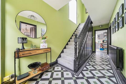 3 bedroom detached house for sale, Ashchurch Road, Tewkesbury, Gloucestershire