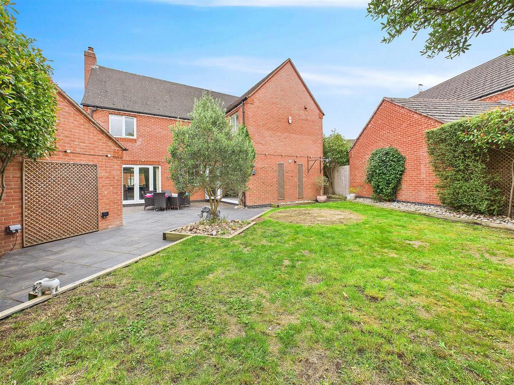 CAM04366 G0-PR0121-STILL047.jpg