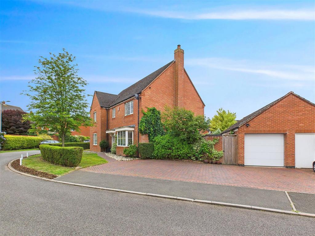 CAM04366 G0-PR0121-STILL049.jpg