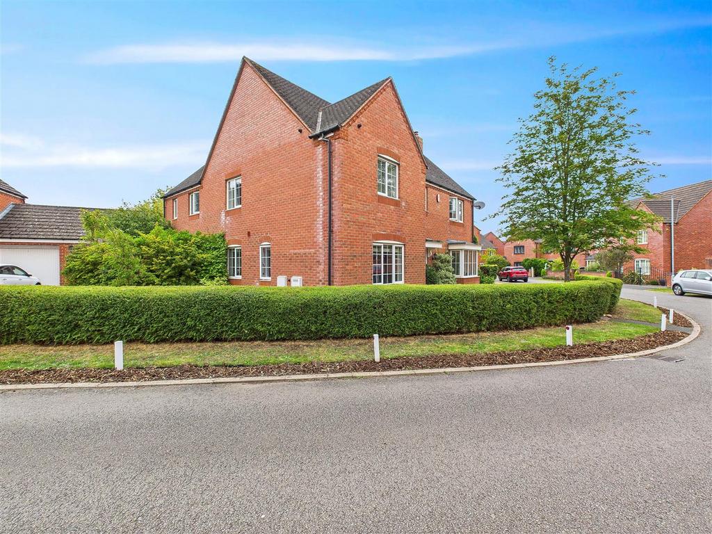 CAM04366 G0-PR0121-STILL055.jpg