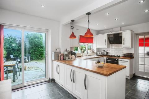 3 bedroom detached house for sale, Avebury Way, East Hunsbury