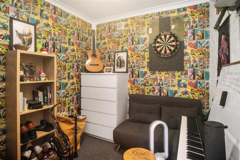 3 bedroom detached house for sale, Avebury Way, East Hunsbury