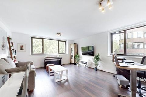 2 bedroom apartment for sale, Queen's Court, St John's Wood NW8