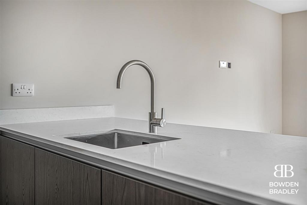 Kitchen / Lounge
