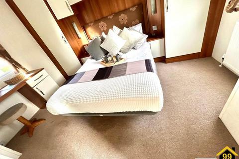 undefined, Hythe Road, Dymchurch, Romney Marsh, Kent, TN29