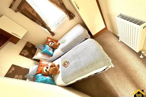 undefined, Hythe Road, Dymchurch, Romney Marsh, Kent, TN29