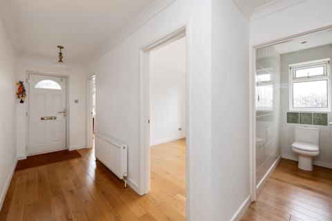 27 Beechwood Close, Brighton, BN1 8EP