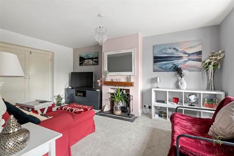 3 bedroom semi-detached house for sale, Bevans Lane, Evesham WR11