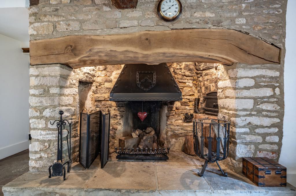 Fireplace Dining