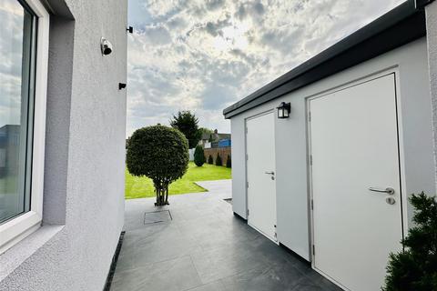 3 bedroom semi-detached house for sale, Carlton Moor Crescent, Darlington