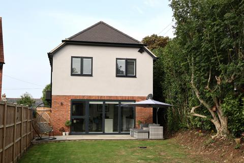 undefined, FIVE HEADS ROAD, HORNDEAN