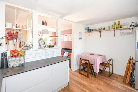 31 Bremeridge Road, Westbury, BA13 3UD