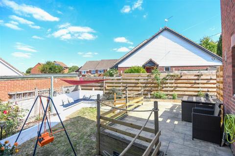 31 Bremeridge Road, Westbury, BA13 3UD