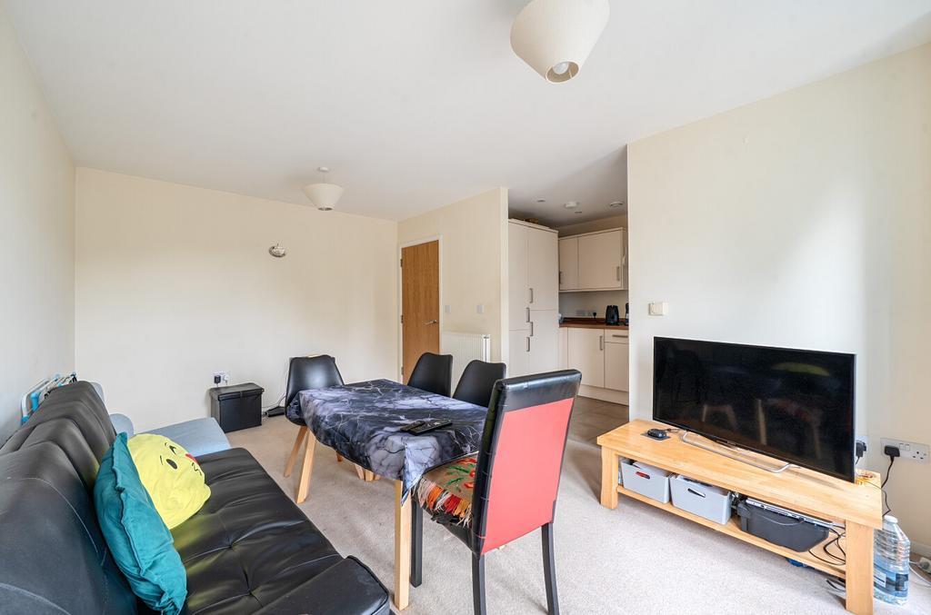 1341639-9-68a594d...